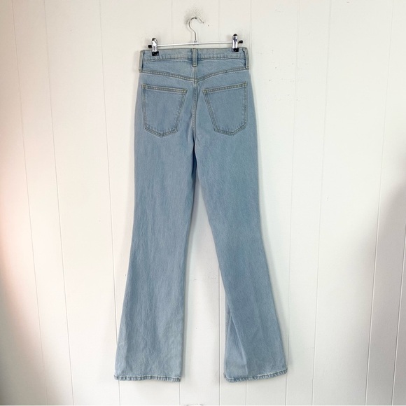 Universal Thread Women's 4 Tall Blue Light Wash Stretch High-Rise Flare Jeans - Picture 2 of 12